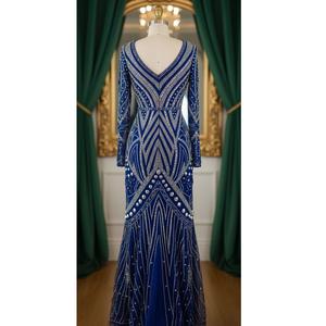 Vestido Bordado de Alta Costura para Novias y Celebraciones, Disponible a Precio de Fábrica - Product Image 5