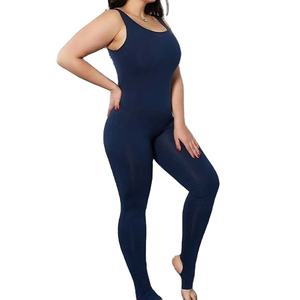 ชุดบอดี้สูทกีฬาผู้หญิงแบบชิ้นเดียว สีพื้น ไร้รอยต่อ สำหรับออกกำลังกาย โยคะ จั๊มสูทแบบรัดรูป สายเดี่ยว สำหรับสุภาพสตรี - Product Image 1