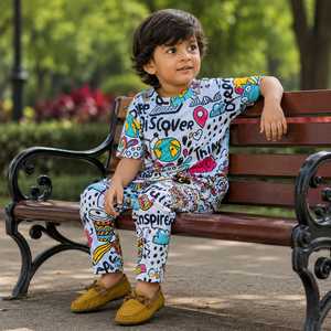 ชุดเด็กผู้ชายลายพิมพ์หลากสี ชุดเซ็ตเสื้อยืดแขนสั้นและกางเกงขายาว - Product Image 1