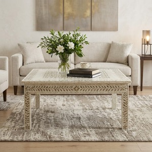 Mesa de Centro Cuadrada Clásica de Madera con Incrustaciones de Hueso Blanco y Detalles Tallados, Diseño Tradicional para Muebles de Sala de Estar - Product Image 2