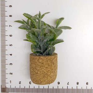 Accesorios para casa de muñecas en miniatura, maceta de corcho artificial, planta verde artificial, adorno decorativo de escritorio para mayores de 14 años - Product Image 6