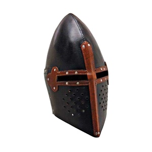 Casco Medieval de Reproducción Antigua, Estilo Sugarloaf, Artesanía en Cuero Vintage, Calidad Premium - Product Image 1