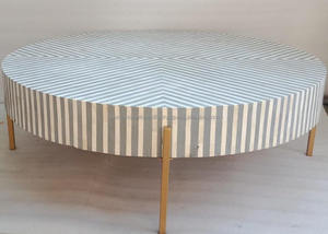 Renueva tu espacio vital con mesas de centro con incrustaciones de hueso únicas - Product Image 3