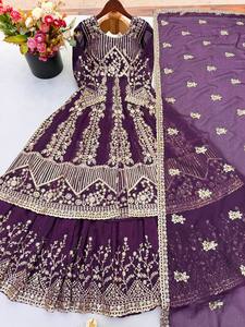 TENNECY Lanza un Nuevo y Hermoso Choli de Seda Crujiente con Bordado de Lentejuelas, Largo hasta el Tobillo, Reversible, de Secado Rápido y con Protección Solar - Product Image 6