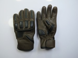 Gants de moto en cuir personnalisés pour l'été, à doigts entiers, avec protection UV et coupe-vent, pour la course - Product Image 4