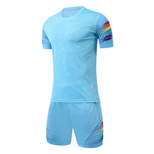 Maillot de football blanc pour homme avec imprimé manches arc-en-ciel et ensemble short noir, design respirant et coupe athlétique toutes saisons - Product Image 6