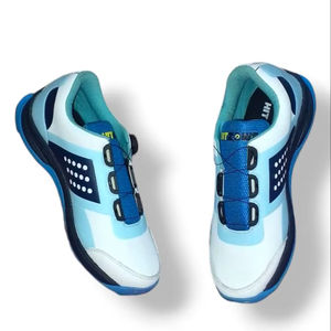 Zapatos de cricket con tacos de goma, ligeros, lavables, de material suave, larga duración, con la mejor comodidad, disponibles en todos los colores. - Product Image 1