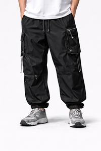 UrbanFlex ™   Vaqueros anchos de mezclilla para hombre – Pantalones holgados de estilo urbano en azul lavado suave para uso diario informal - Product Image 2