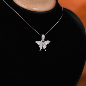 จี้สร้อยคอรูปผีเสื้อมอร์โฟเฮเลนา ทอง 14K ประดับเพชรทรงกลมเจียระไนแบบบริลเลียนท์ เพชรเพาะเลี้ยงในห้องปฏิบัติการ จี้ผีเสื้อเพชรสำหรับผู้หญิง - Product Image 6