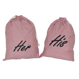 Bolsa de lavandería para hotel personalizable con logo impreso, reutilizable, lavable, con estampado de rayas, de tela de poliéster y viscosa, con cordón. - Product Image 1