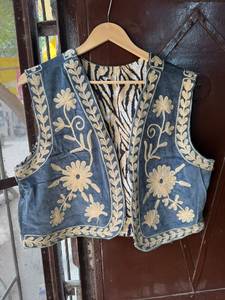 Custom Suzani Embroidery Velvet Cotton Short Vest <b>Coat</b> for <b>Women</b> Handmade Bohemian Floral Embroidered <b>Sleeveless</b> V-neck - Product Image 5