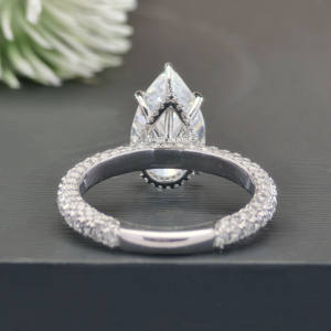 Anillo de compromiso de moissanita con corte de pera de 5.75 TCW y engaste de cinco garras, plata maciza de 14K con pavé de tres lados, regalo de moda para ocasiones especiales - Product Image 4