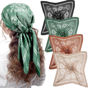Foulards carrés en satin de 70 cm, bandanas en satin pour femmes, foulards bandeaux en satin, foulards effet soie, accessoires de tête - Product Image 1
