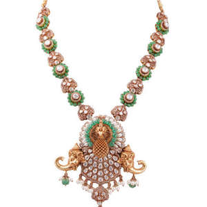 Collar Majestic The Royal Menagerie con diseño de pavo real y elefante, con diamantes Polki y esmeraldas, joyería de Gajaah en plata 925. - Product Image 4