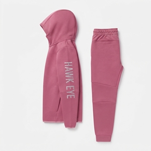 Conjunto Deportivo con Capucha y Cremallera Color Rosa para Mujer, con Texto Bordado de Ojo de Halcón, Ideal para Invierno y con un Diseño Moderno - Product Image 4