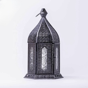 Faroles Portavelas de Metal Marroquí Antiguos de Última Moda 2026 con Vidrio de Colores para Decoración de Mesa y Colgante - Product Image 5