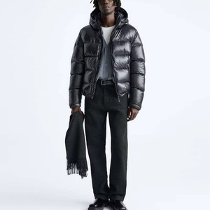 Veste matelassée noire brillante surdimensionnée pour homme, avec capuche, pour l'hiver, vente en gros, fabricant - Product Image 1