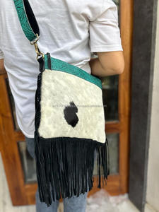 Femmes Unique Style occidental usiné peau de vache fourrure cuir frange sacs à bandoulière en relief couleur impression Vintage bandoulière mode dame - Product Image 3