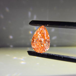 Diamante Cultivado en Laboratorio de 1.3 Quilates, Corte Pera, Color Rosa Intenso, Certificado IGI VS2, Diamante Suelto de Color CVD - Product Image 2