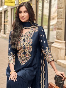 ชุดคุर्ตาพร้อมกางเกงปาลาซโซ่ งานปักเลื่อมหนัก ดีไซน์หรูหรา สไตล์ชาติพันธุ์ สำหรับผู้หญิง เหมาะสำหรับงานเทศกาลและงานปาร์ตี้ - Product Image 3