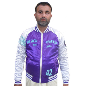Patchs brodés personnalisés, broderie vintage 3D, veste varsity en satin, haute qualité, 100% polyester, séchage rapide, personnalisable pour homme - Product Image 1