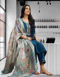 Conjunto de Kurta, Pantalón y Dupatta de Rayón para Mujer, Moderno, para Fiestas, Bodas, Verano e Invierno, Bordado, Manga Tres Cuartos, Completo - Product Image 5