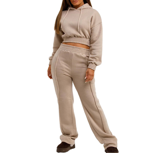 Ensemble de survêtement tendance pour femmes, imprimé, décontracté, avec sweat à capuche court et pantalon de jogging, confortable pour les femmes - Product Image 1