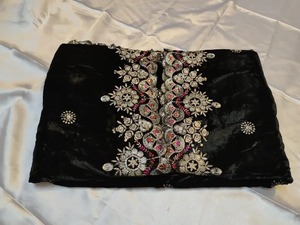 Luxury Black Velvet Bridal Dupatta with Heavy Gold Zari and Sequin Embroidery Weddings Shawl for Women Traditional Festive Wears - Product Image 2