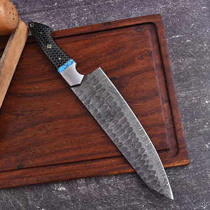 Couteau de cuisine Santoku japonais haut de gamme en acier carbone Damas, lame martelée de 8 pouces, manche en nid d'abeille, fabrication artisanale. - Product Image 5