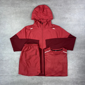 Ensemble survêtement coupe-vent homme personnalisé de haute qualité en polyester et nylon, veste zippée intégrale et short, service OEM - Product Image 1