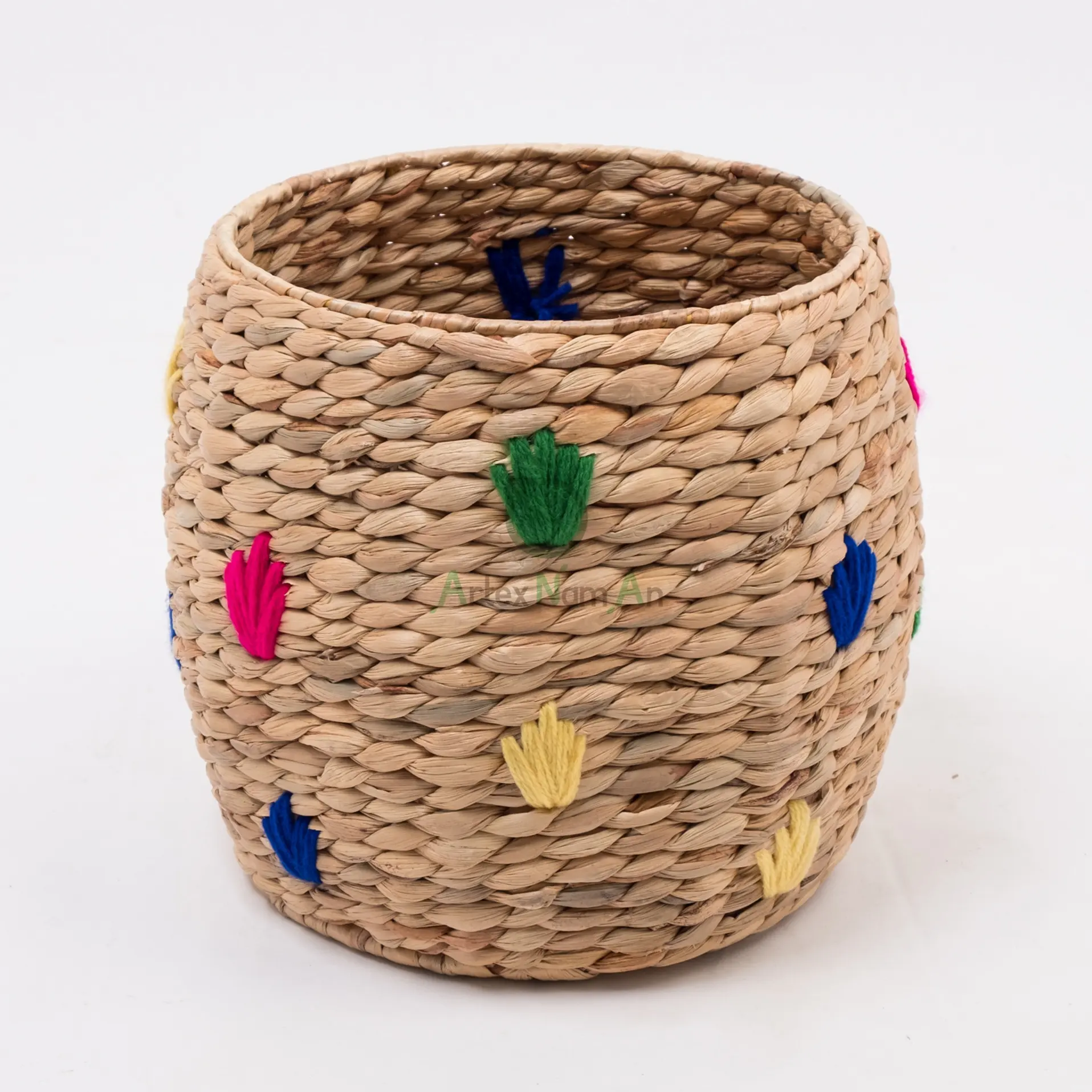 การออกแบบใหม่ล่าสุด Handmade ผักตบชวาในร่มหม้อสำหรับพืชทอสวนดอกไม้หม้อชาวไร่