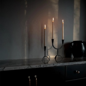 Ensemble de 3 porte-bougies en fer forgé avec pieds sculptés et design nordique minimaliste pour la décoration de table - Product Image 6