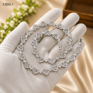 Collier pour femme Hip Hop en forme de cœur, plaqué or, serti de diamants baguette et de moissanite - Product Image 6
