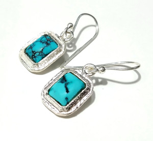 Boucles d'oreilles pendantes en argent sterling 925 avec pierre précieuse turquoise naturelle, faites à la main, bijoux bohèmes bleus, cadeau pour femme, fête - Product Image 1