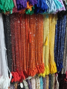 ลูกปัดปะการังสีแดงธรรมชาติแบบร้อยเส้น ขายส่ง ลูกปัดแบบหลวมสำหรับทำเครื่องประดับ สร้อยคอ สร้อยข้อมือ อุปกรณ์งานฝีมือ - Product Image 5