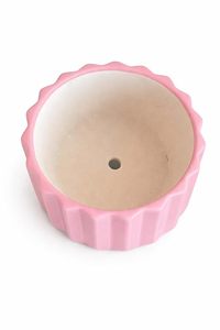 Pot de fleurs en céramique design pour intérieurs modernes et contemporains. Pot de fleurs en céramique de luxe pour une présentation et une décoration élégantes des plantes. - Product Image 5