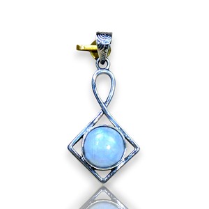 Véritable Nouvelle Arrivée Pierre de Lune Arc-en-ciel Pierre Précieuse Argent Sterling 925 Forme Ronde Lunette Set Pendentif de Pierre Précieuse Charme Cadeau Pour Elle - Product Image 1