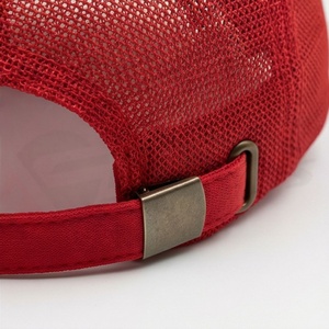 Casquette de baseball classique rouge vif à dos en maille, ajustable, respirante, protection, article tendance, unique pour homme - Product Image 6