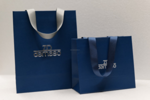 Bolsas de papel personalizadas Premium de tendencia 2025 para embalaje de joyería de lujo para regalos cosméticos anteojos - Product Image 3