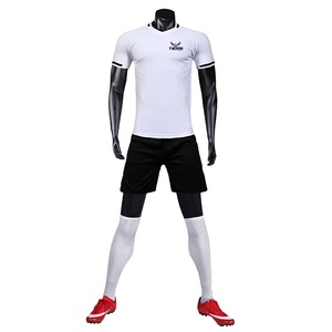 Uniforme de football pour hommes, impression par Sublimation complète, entraînement d'équipe de sport, vente en gros, prix bas - Product Image 1