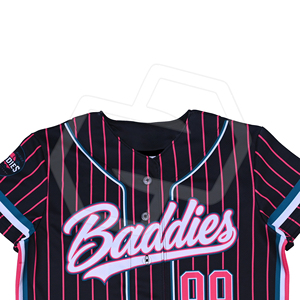 Maillot de baseball respirant sublimé pour femmes, manches courtes, boutonné, rose et noir à fines rayures, qualité supérieure, fabriqué au Pakistan - Product Image 5