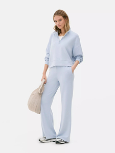 Sudadera Oversize de Nuevo Diseño con Logotipo Personalizado, Cuello Tipo Campana Azul Claro, Cierre de Media Cremallera Frontal, Puños y Dobladillo Ajustados, y Hombros Caídos para Mujer - Product Image 2