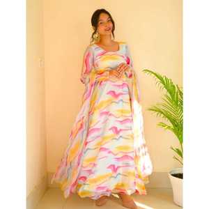 DESIGNER ORGANZA TABBY SOIE DIGITAL IMPRIMÉ ROBE BAS AVEC DUPATTA BLANC - Product Image 1