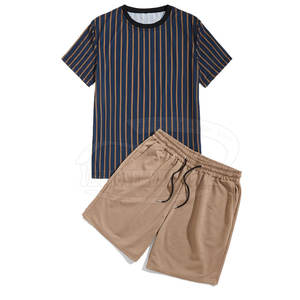 Ensemble de t-shirts d'été pour hommes, coupe ajustée, mode de rue, style décontracté, respirant et confortable, couleur unie - Product Image 1