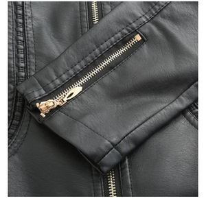 Blouson Bomber en Cuir PU pour Femme, Boutons Décoratifs, Haute Qualité, Couleur Unie, Col Montant, Fermeture Éclair, Imperméable et Coupe-Vent - Product Image 6