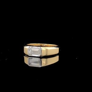 Anillo de Compromiso con Diamante Corte Esmeralda para Mujer, Certificado IGI, Piedra Cultivada en Laboratorio, Oro Amarillo de 14K, Color E, Joyería Clásica y Atemporal de Lujo - Product Image 4