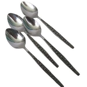 Nouvelle poignée faite à la main cuillères à dîner en acier inoxydable plaqué argent design moderne ensemble de couverts au look royal pour restaurant - Product Image 1