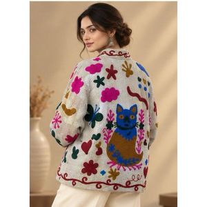 Blazer de Mujer Hecho a Mano y Cosido a Mano, Bordado Suzani Kantha Floral, 100% Algodón, Cuello Mandarín, Ecológico, Transpirable, para Invierno - Product Image 5