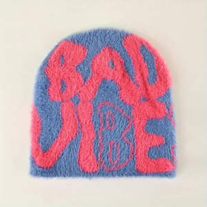 Gorros de punto y crochet al por mayor, con logotipo personalizado, para invierno, suaves, cómodos y elegantes. - Product Image 2