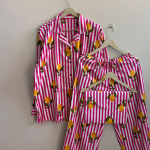 ชุดนอนผ้าฝ้ายเนื้อนุ่มสำหรับผู้หญิงอินเดีย ชุดเสื้อพร้อมกระเป๋าใส่ของ ชุดนอนผู้หญิงสำหรับฤดูร้อน ชุดผ้าคอร์ด - Product Image 1